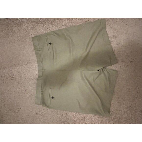 Haggar Khaki Men's shorts - waist 42 - Picture 4 of 4